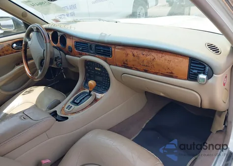 1999 Jaguar Xj8 Vanden Plas from USA, damaged, VIN SAJKD6045XC875524